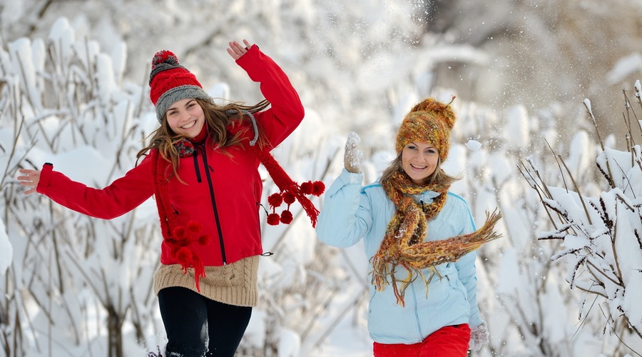 Dan žena na smučišču Krvavec - dve smučata za ceno ene! (foto: Shutterstock.com)