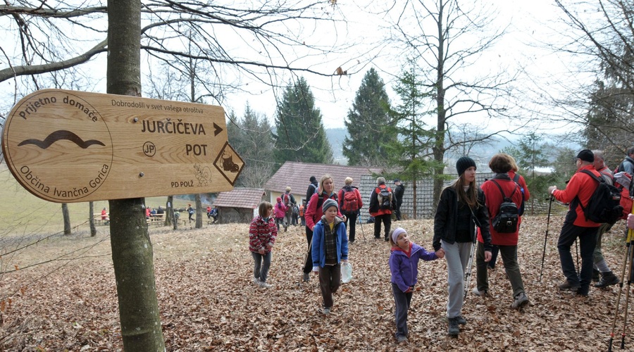 Vabljeni na 22. Pohod po Jurčičevi poti (foto: Arhiv PD Polž in Občina Ivančna Gorica)