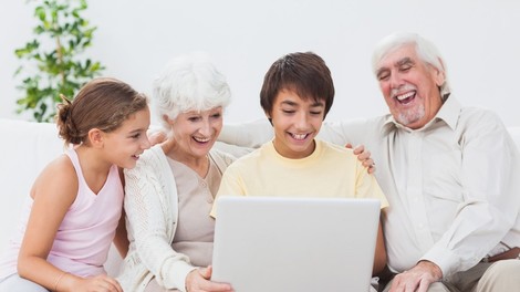 Medgeneracijsko učenje izboljšuje kakovost življenja