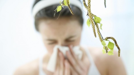 Pomlad je prinesla alergije - kako si pomagati?