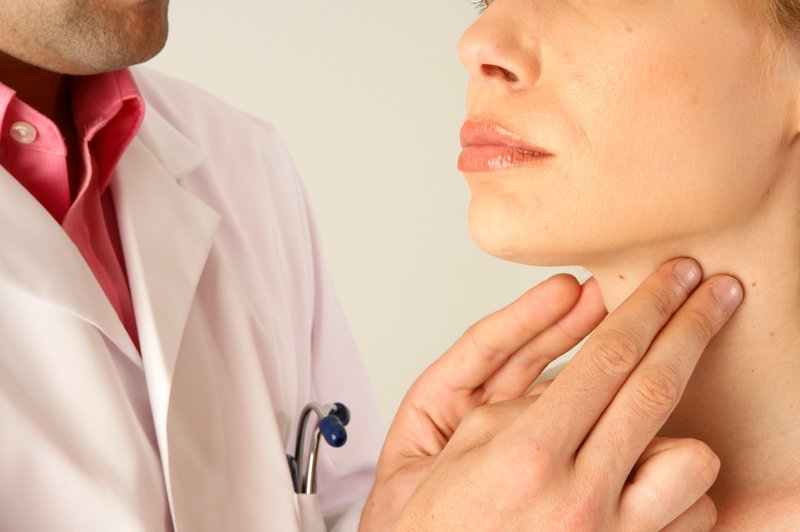 Bodite pozorni: 9 opozorilnih znakov, da imate težave s ščitnico (foto: Profimedia)