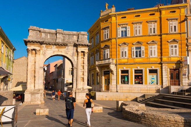 15 najbolj iskanih destinacij med prvomajskimi počitnicami