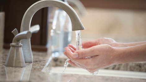 Ali veste, kdaj, kako in zakaj si moramo umivati roke?