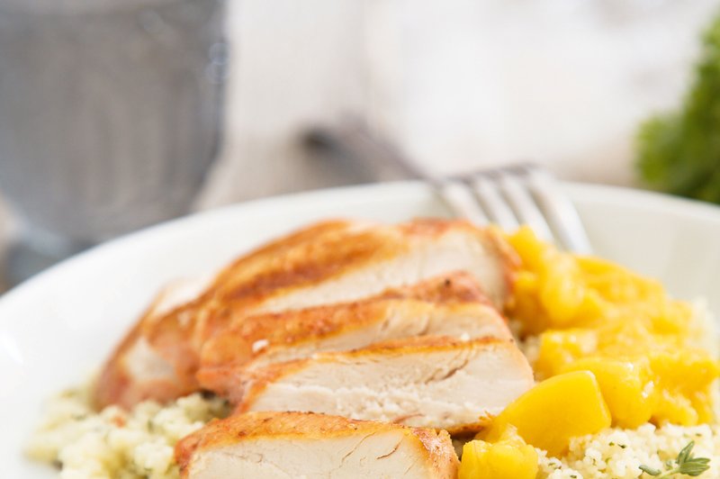 Limonov piščanec s kuskusom (foto: Shutterstock)