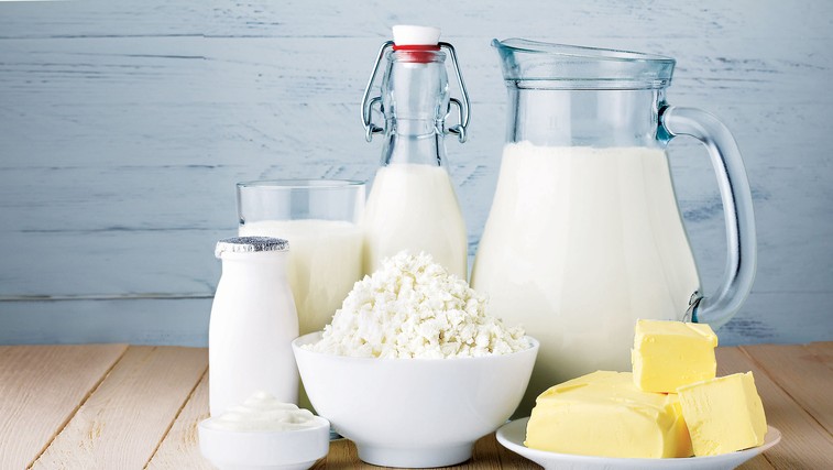 Intoleranca na laktozo: Kako nadomestite mleko, smetano in skuto? (foto: Revija Lisa)