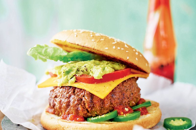 Pripravite najboljši domač hamburger (foto: stockfood photo, revija Lisa)