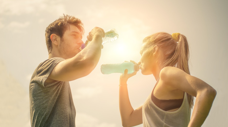 Se sprašujete, kako boste vedeli, da ste dehidrirani, če vas na to ne opozori žeja? (foto: Shutterstock.com)