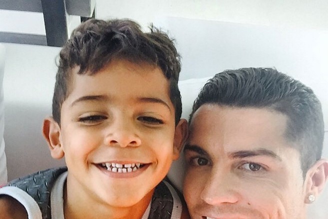 Fotografije, s katerimi je Christiano Ronaldo obnorel splet