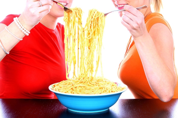 Uživanje v hrani za dobro počutje Velik kos torte ali pa slastni bolonjski špageti – resnično lahko uživamo le, če …