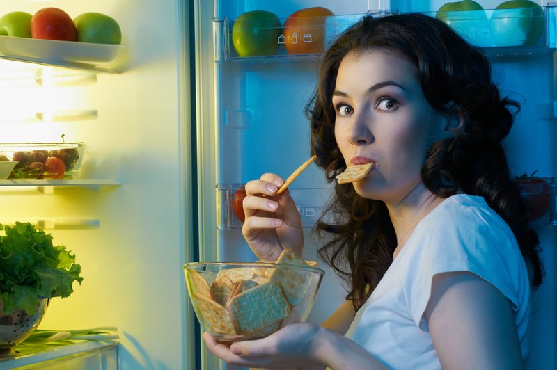 Ultra zdrava malica, ki vas bo držala stran od hladilnika! (foto: Shutterstock.com)