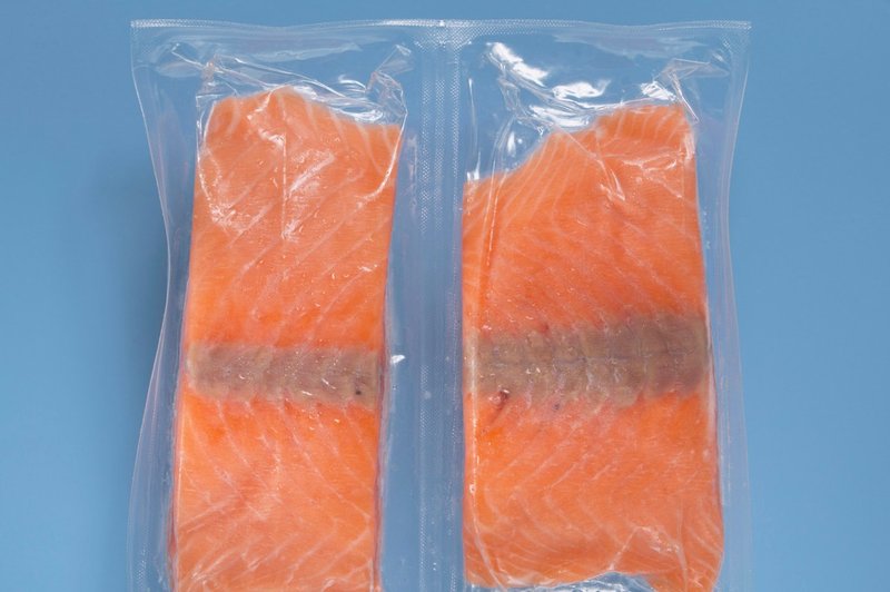 Je zamrznjen losos enako zdrav kot svež? (foto: Profimedia)