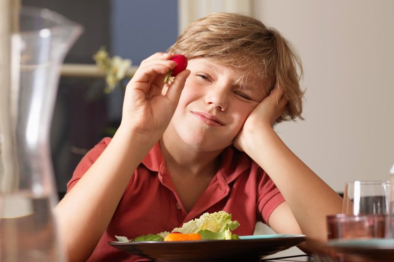 Kako izbirčne otroke navdušiti nad hrano? (foto: profimedia)