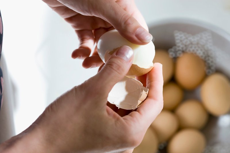 VIDEO: Kako 12 jajc olupite v manj kot dveh minutah (foto: Profimedia)
