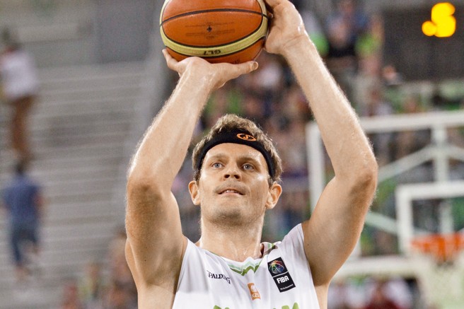 Izjemna življenjska zgodba vrhunskega slovenskega košarkarskega reprezentanta Mihe Zupana