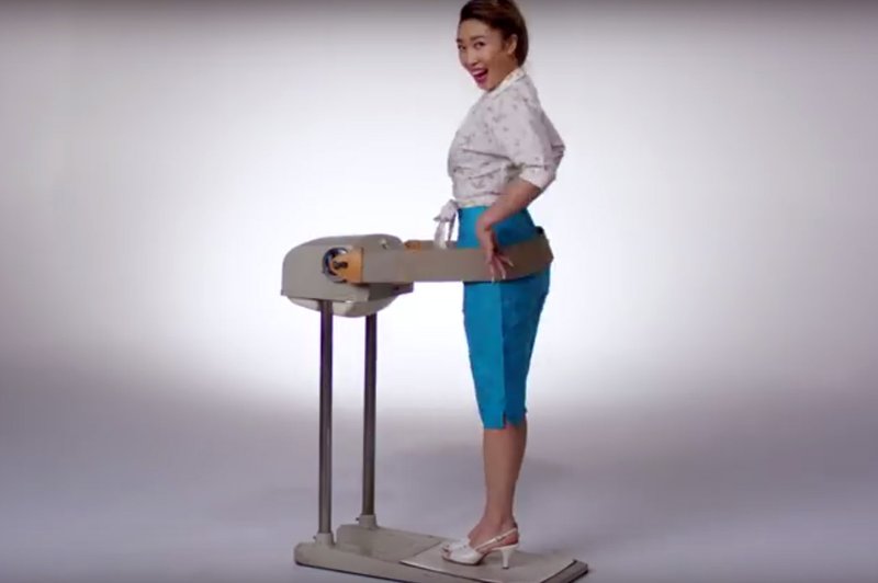VIDEO: 100 let fitnes trendov v treh (zabavnih) minutah (foto: YouTube | Glam PrtScr)