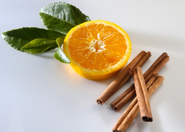 ČAJ ZA MOČNEJŠI IMUNSKI SISTEM Pomaranče so bogate z vitaminom C, ki je znan antioksidant, ki lahko telo zaščiti pred …