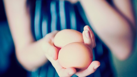 Preprost trik, ki ohrani jajca dlje časa sveža