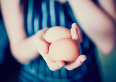 Preprost trik, ki ohrani jajca dlje časa sveža