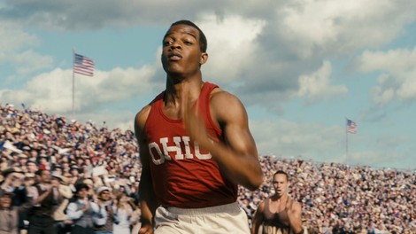 Tekač - resnična zgodba o ameriški sprinterski legendi Jesseju Owensu