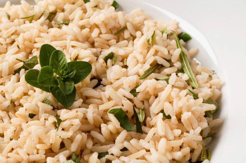 Rjavi riž: Trik pri kuhanju, zaradi katerega bo okusnejši (foto: Profimedia)