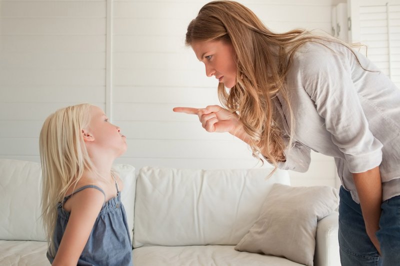 Ali znate svojemu otroku reči odločni in samozavestni NE? (foto: Profimedia)