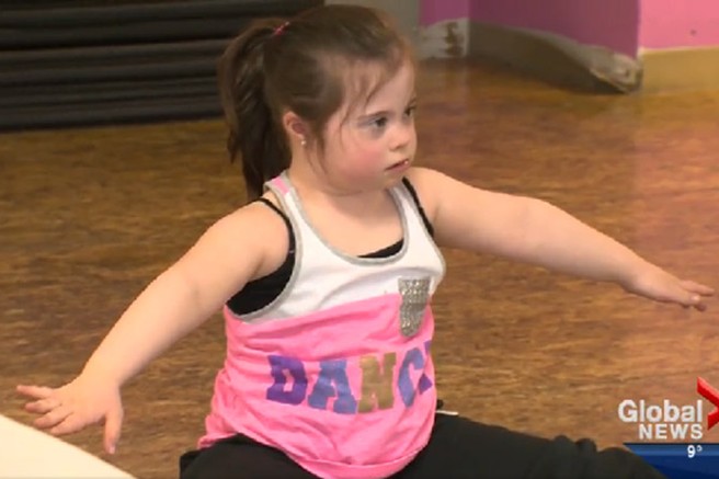 Poglejte si, kako deklica z Downovim sindromom pleše hip hop