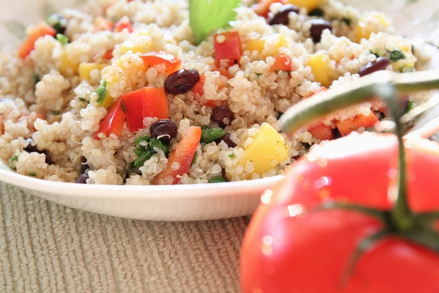 KVINOJA Kvinoja ni le zdrava, temveč tudi prava kulinarična poslastica. Ni je težko pripraviti in je vsestransko uporabna. In ne …