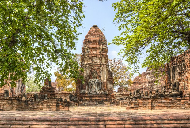 Ayutthaya, Tajska, leta 1700 – 1 milijon prebivalcev, danes 54 tisoč prebivalcev Mesto je bilo ustanovljeno leta 1350 in je …