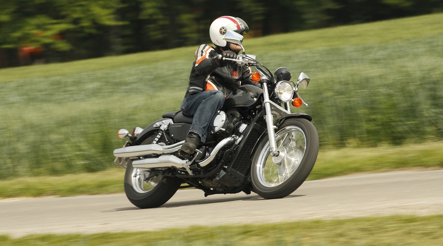 Pridružite se brezplačnim delavnicam varne vožnje za motoriste (foto: Profimedia)