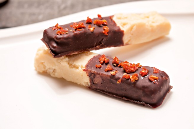 RECEPT: Beli čokoladni prsti