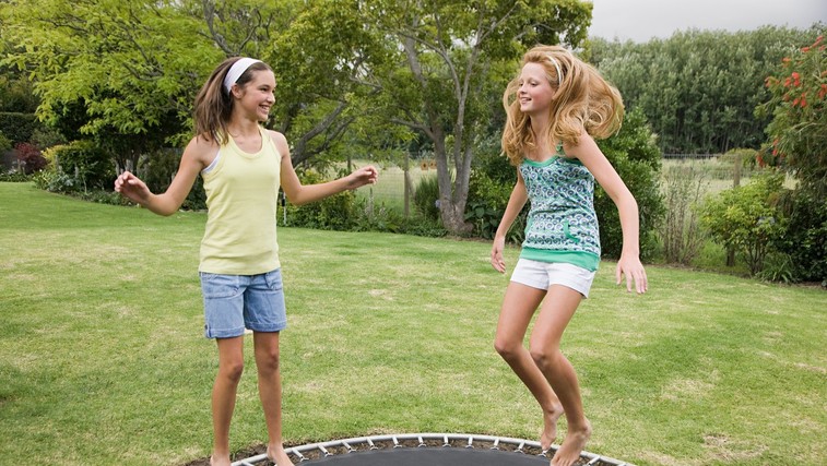 Vadba na trampolinu ni primerna niti za ženske niti za deklice (foto: Profimedia)