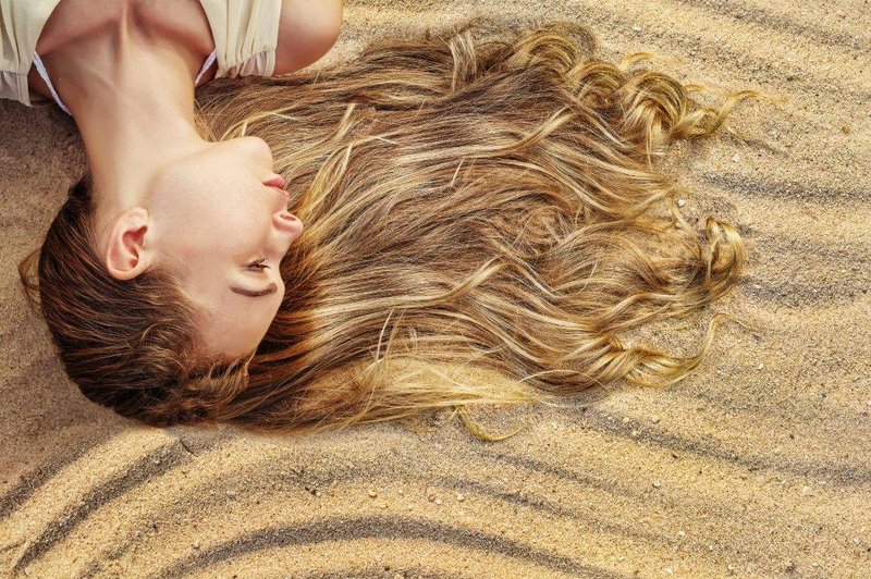 Poleti potrebujejo lasje še bolj skrbno nego (foto: Shutterstock)