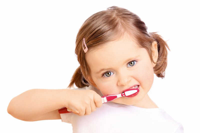 Test zobnih krem za malčke in starejše otroke: So dražje res boljše? (foto: Shutterstock)