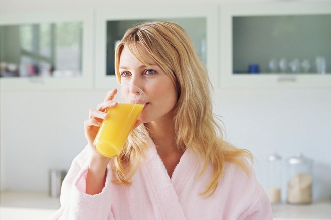 Instant praški z vitamini - zakaj niso primerni kot pijača za žejo?