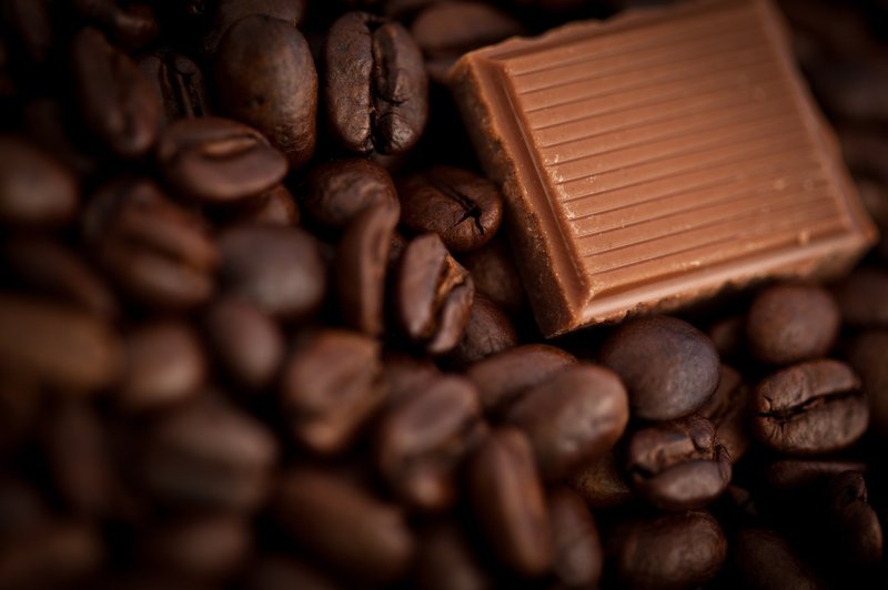 Temna plat čokolade, kave, sladkorja in riža (foto: Profimedia)
