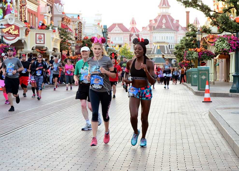 MARATON WALT DISNEY Vsakoletni Disneyjev maratonski vikend (4.–8. januar 2017) poteka v Disneylandu v mestu Orlando na Floridi. Poleg maratona …