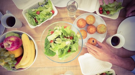 Nutricisti razkrivajo, kaj jesti za kosilo, da bi izgubili težo