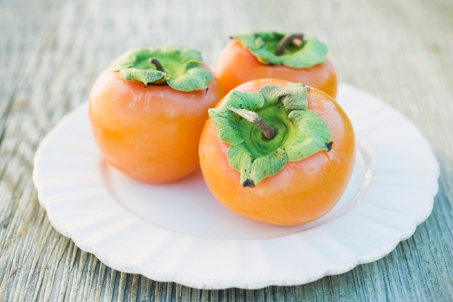 RECEPT: Kakijeva pita iz polnozrnate pirine moke