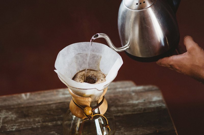 Filtriranje kave - za najboljšo aromo (foto: Profimedia)