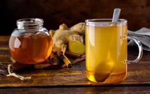 RECEPT: Zdravilni sok, ki krepi in pomaga pri prehladu