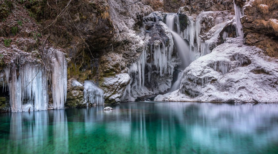 Foto: Čudoviti zaledeneli slapovi (foto: Aleš Krivec)