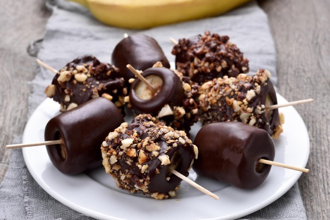Banane na palčki oblite s čokolado
