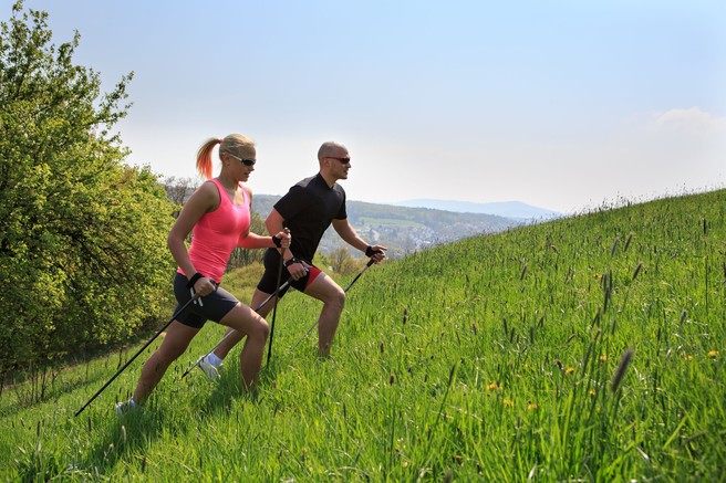 2 preprosta treninga za moč in več energije