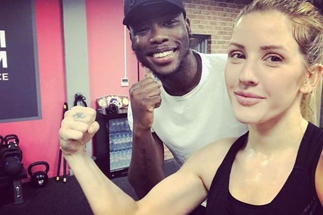 Kako se je Ellie Goulding spopadla s paničnimi napadi