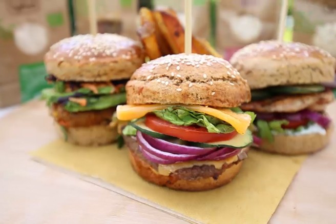 VIDEO: Domače burger bombete