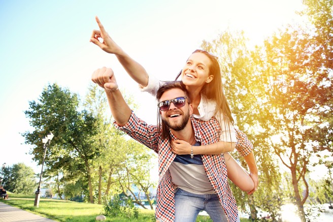 7 stvari, ki vam jih nihče ne pove, ko se zaljubite v najboljšega prijatelja