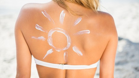 6 načinov, kako zaščititi kožo pred soncem (priporočila dermatologov)