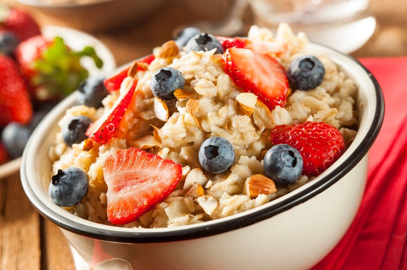 Kaj morate vključiti v zajtrk, če želite potešiti lakoto za dlje časa? (foto: Profimedia)