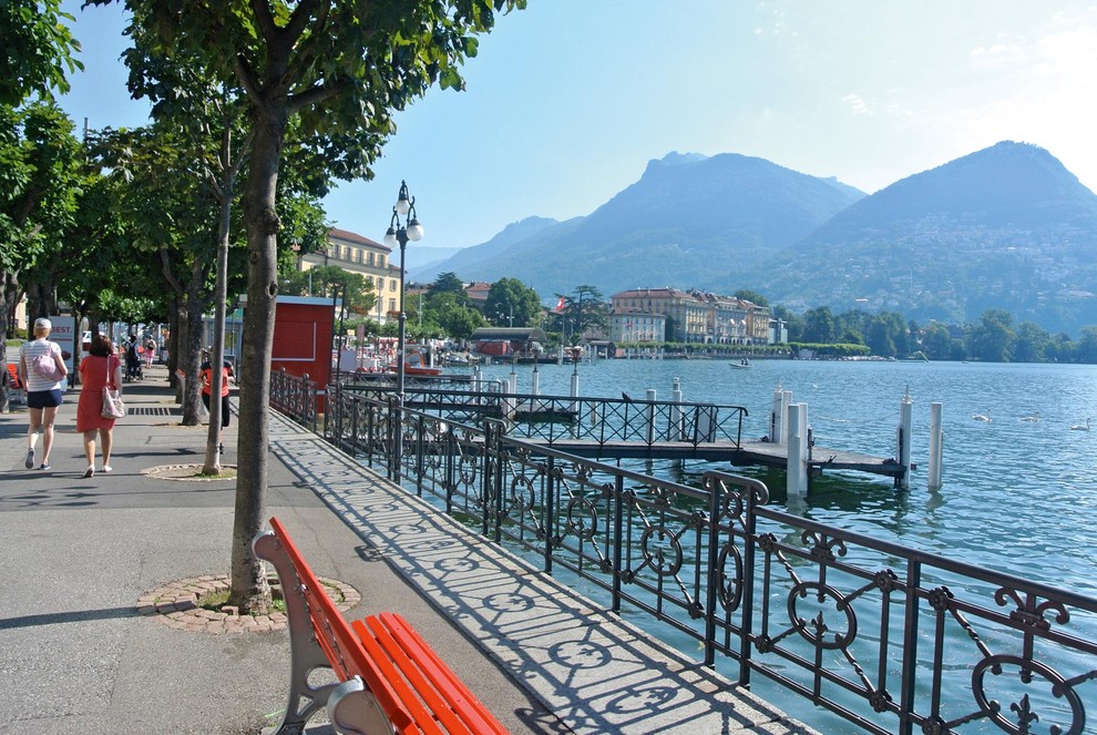 Promenada ob jezeru je dolga tri kilometre in se zdi idealna za jutranji tek.