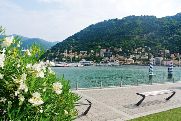 Jezero Como je eno od najbolj razgibanih in najlepših jezer v Italiji.